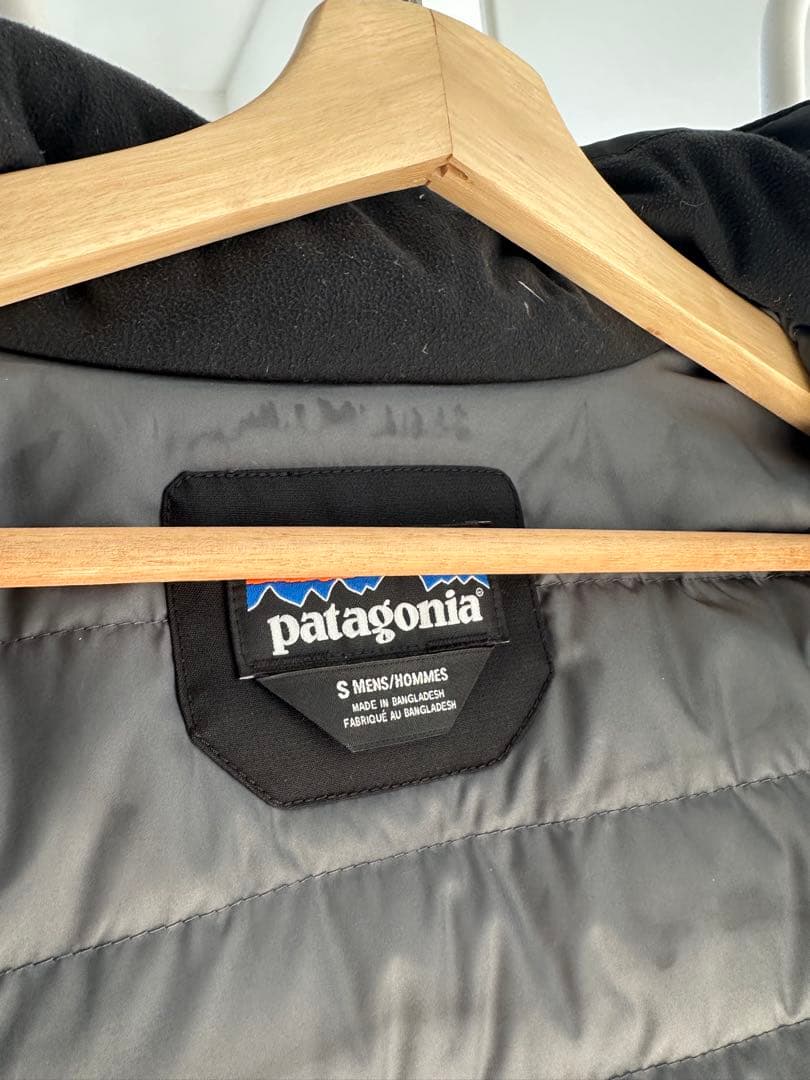 Patagonia S ダウンジャケット黒