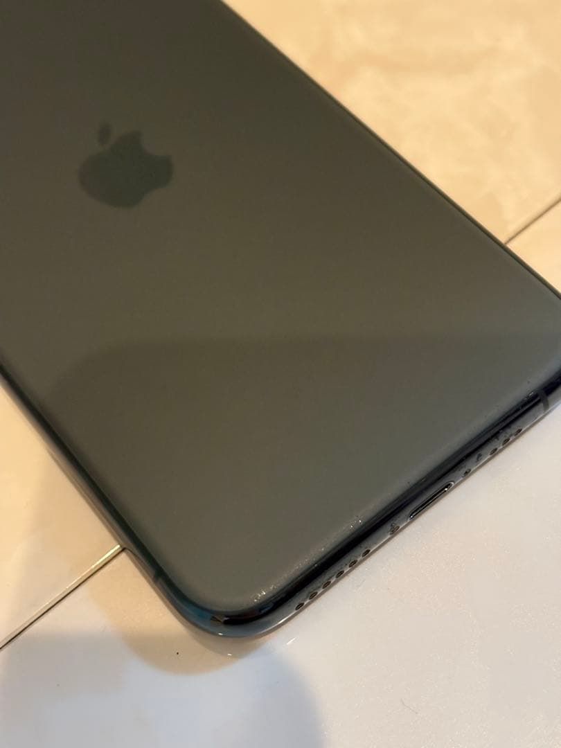 iPhone 11 PRO 256GB SIMフリー ミッドナイトグリーン