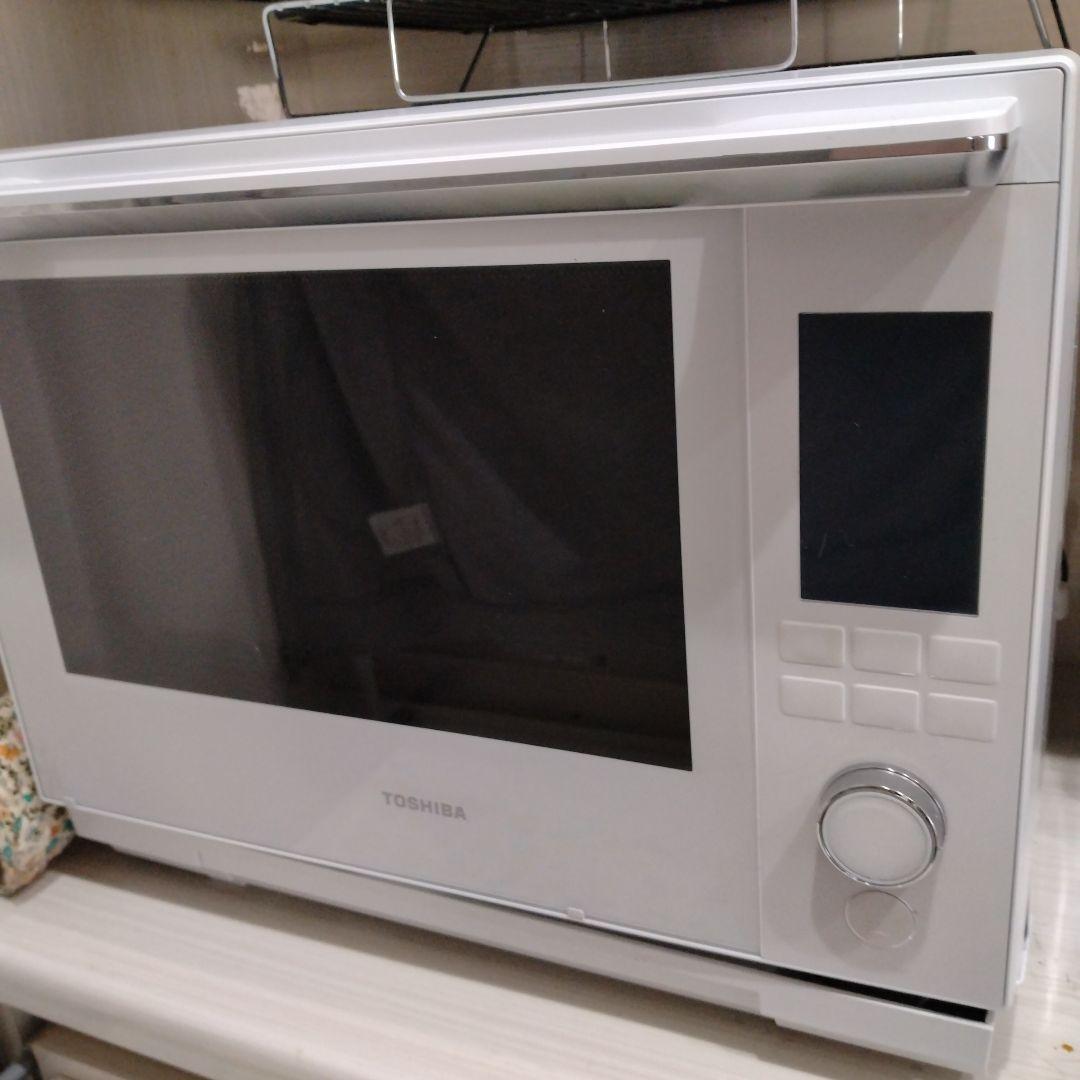 東芝 オーブンレンジ 石窯ドーム ER-XD3000（W） 2022年製