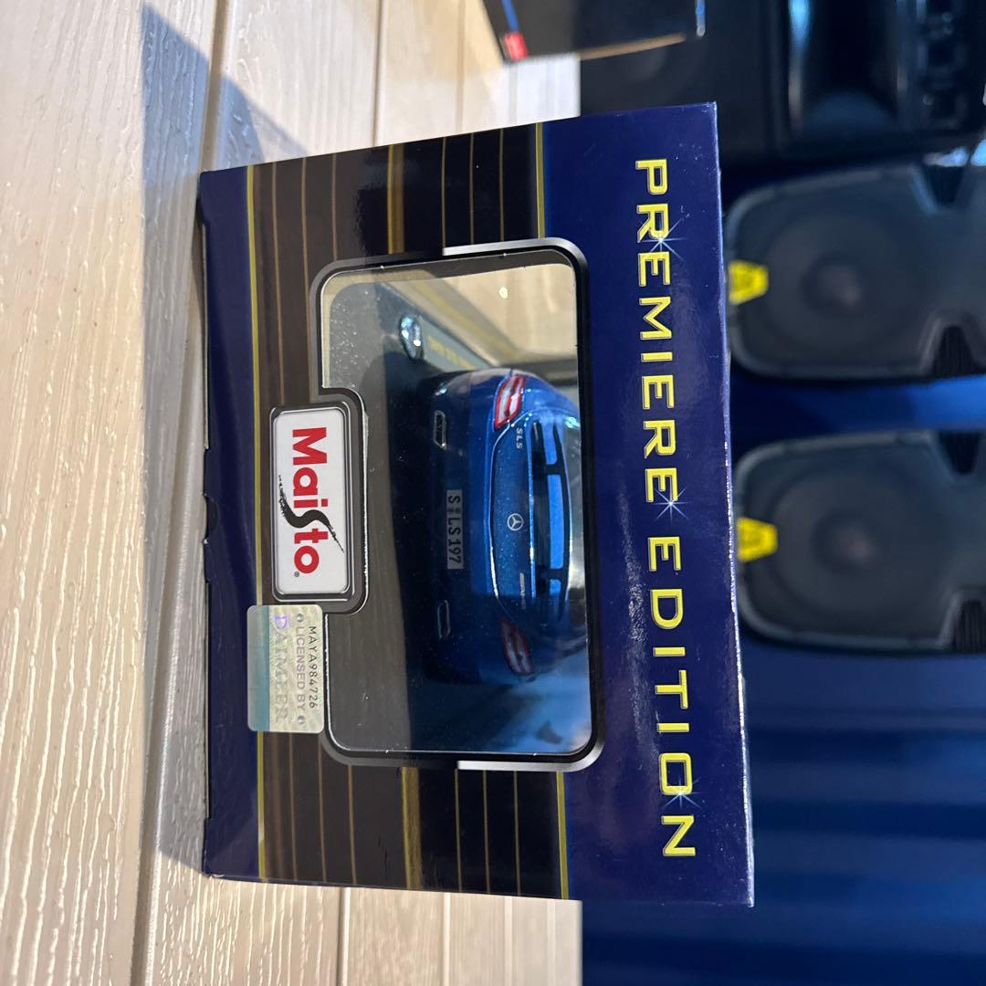 Maisto Mercedes-BenzSLS AMG 18分の1スケールモデル