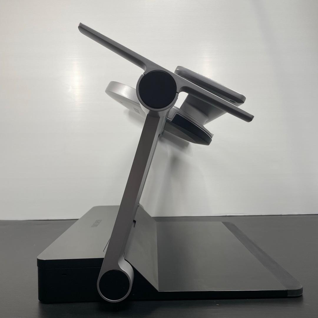 Wacom Ergo Stand（Cintiq Pro 24用）