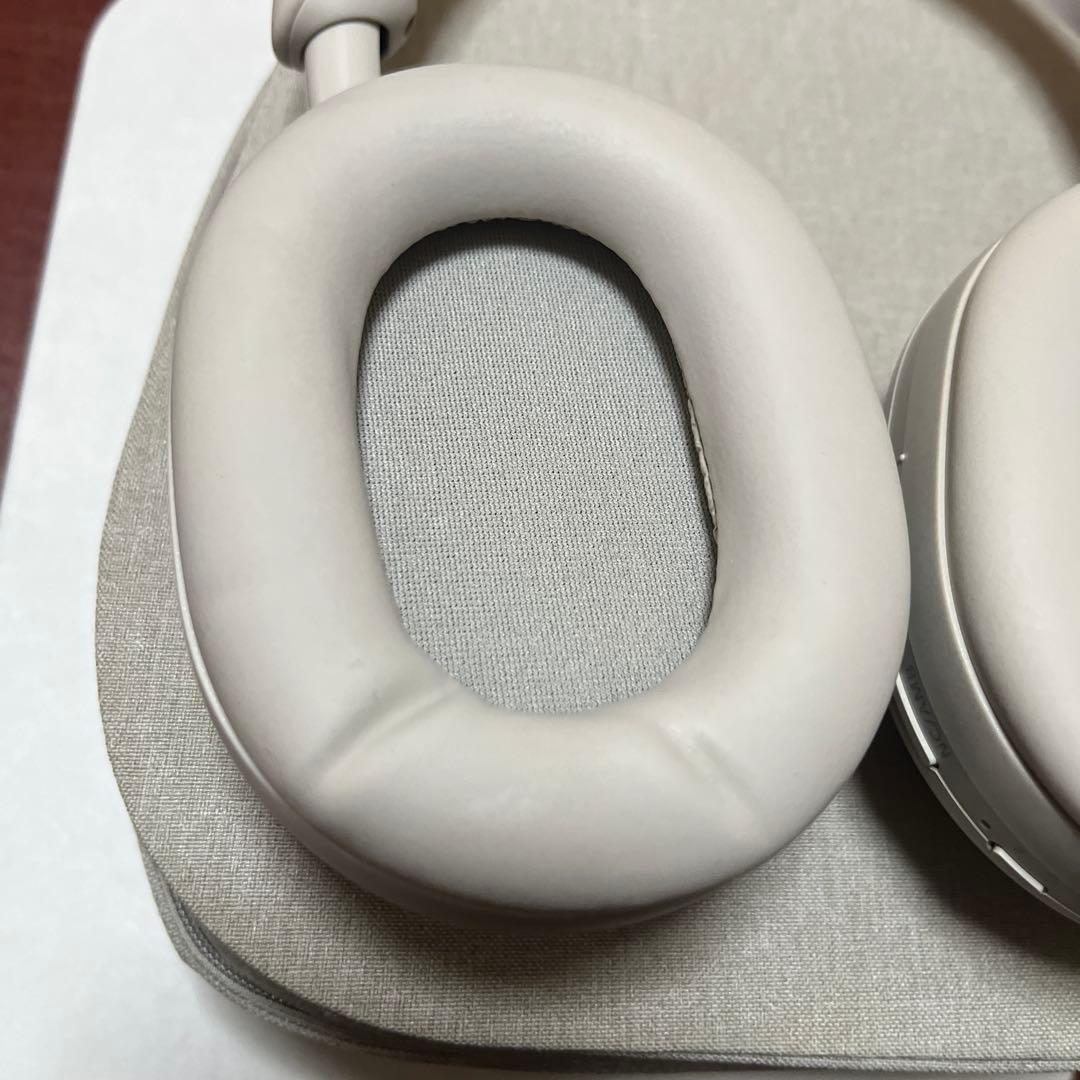 SONY WH-1000XM5 プラチナシルバー　ケース付き