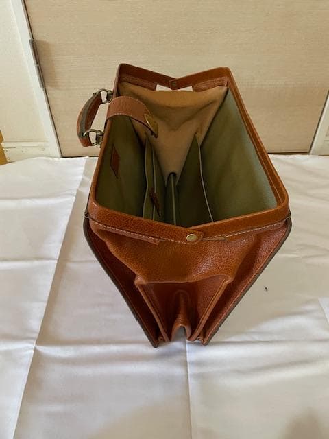 【松戸】アンティーク未使用　クラシック調ビジネスバッグ