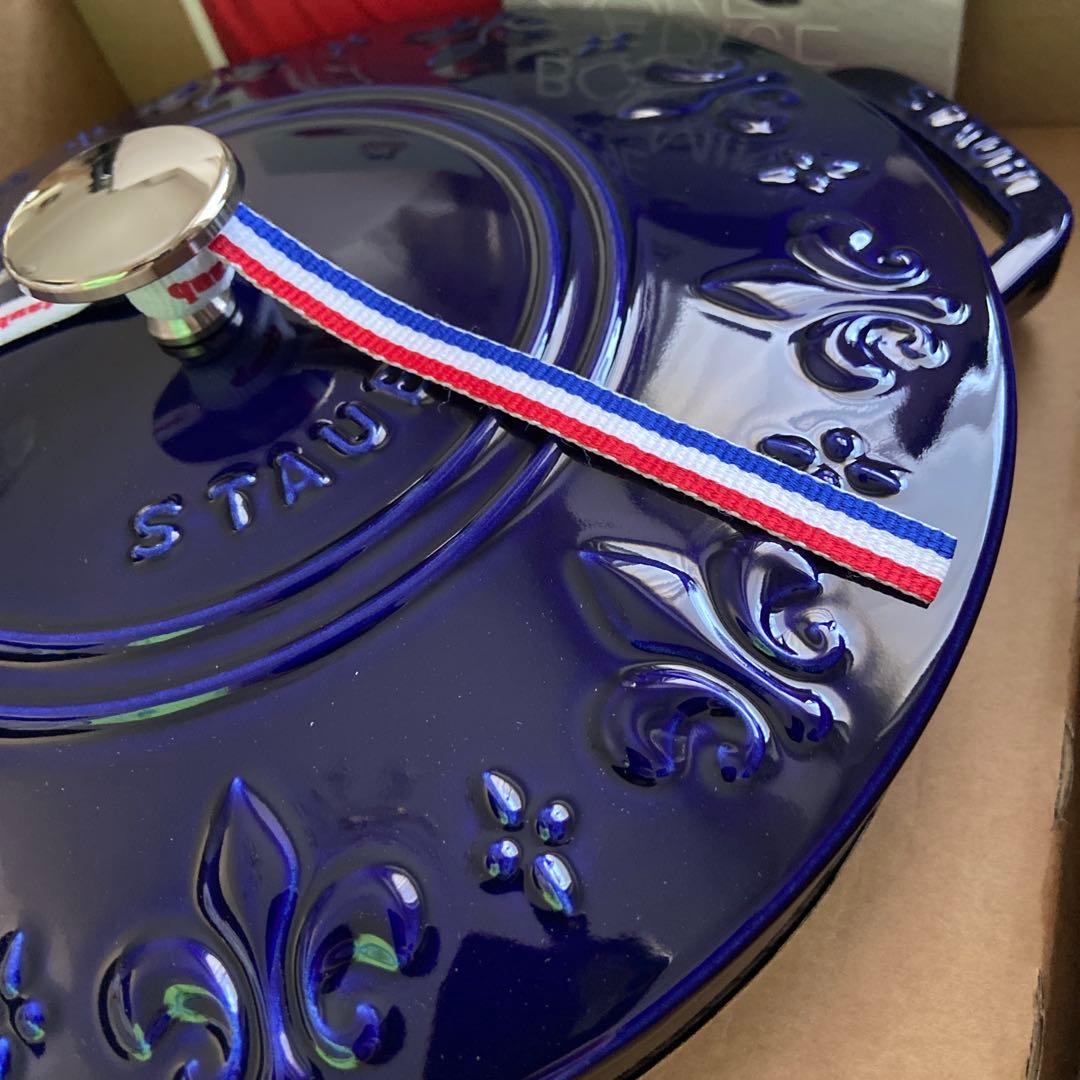 【新品レア】フルールドリス staub 24cm グランブルー