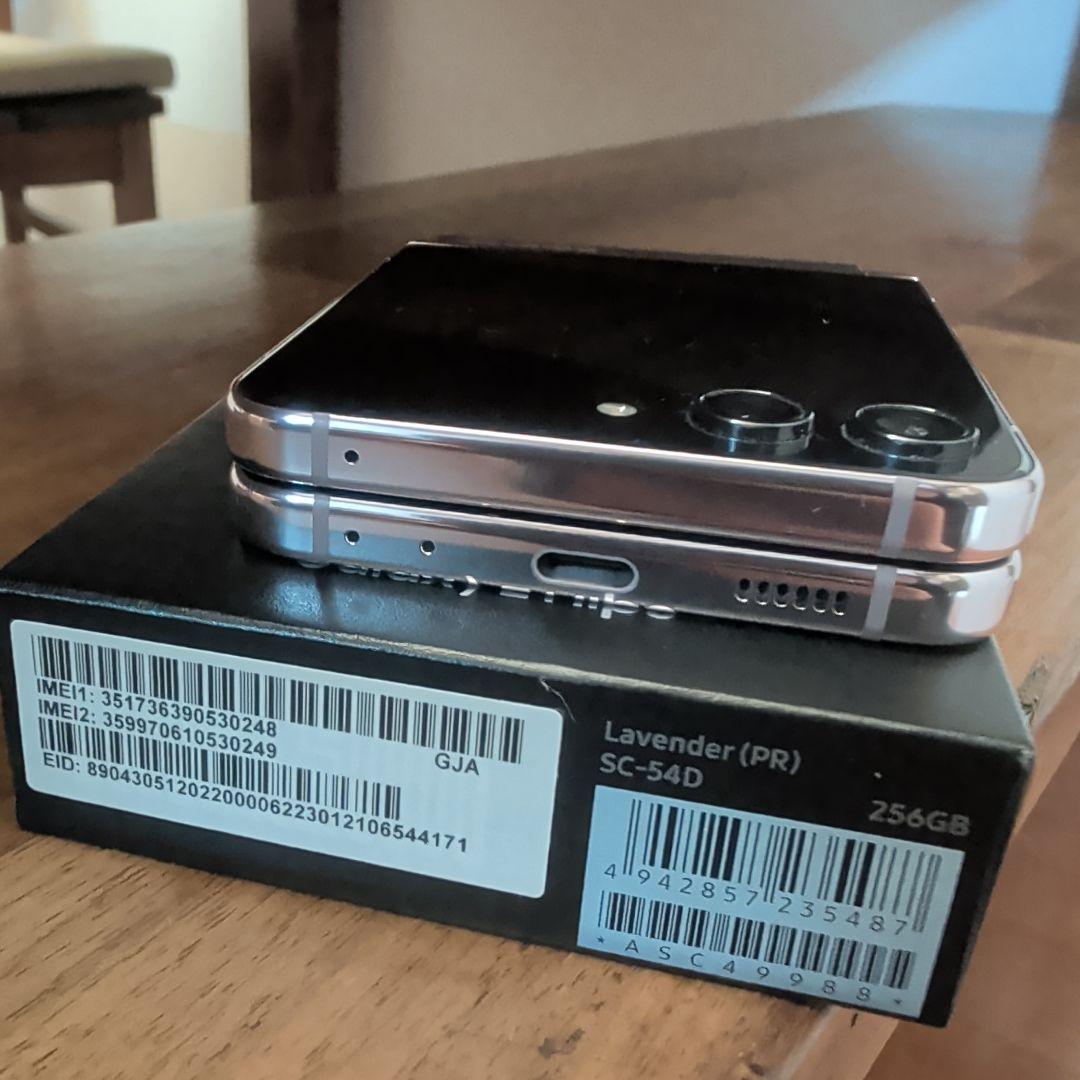 スマートフォン本体 Galaxy Z Flip5 Lavender 256GB docomo