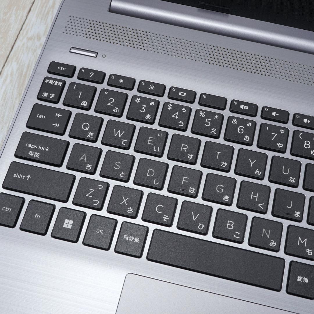 メモリ増設済み✨美品の２０２３年製✨１２世代コアｉ５に超高速ＳＳＤ✨フルＨＤ液晶