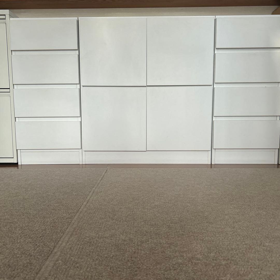 本棚　10月20までの出品です