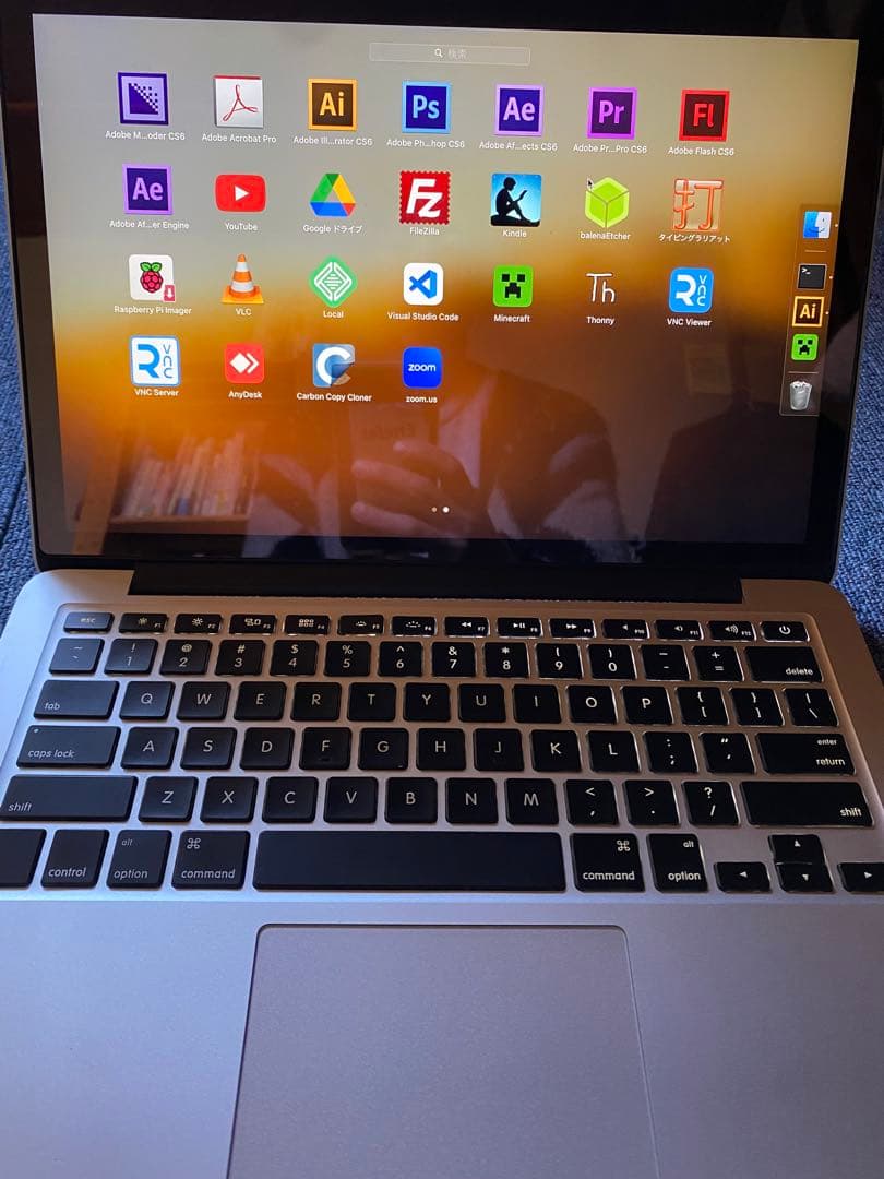 r*a様 MacBook Pro 2015 16G 256G 画面美品