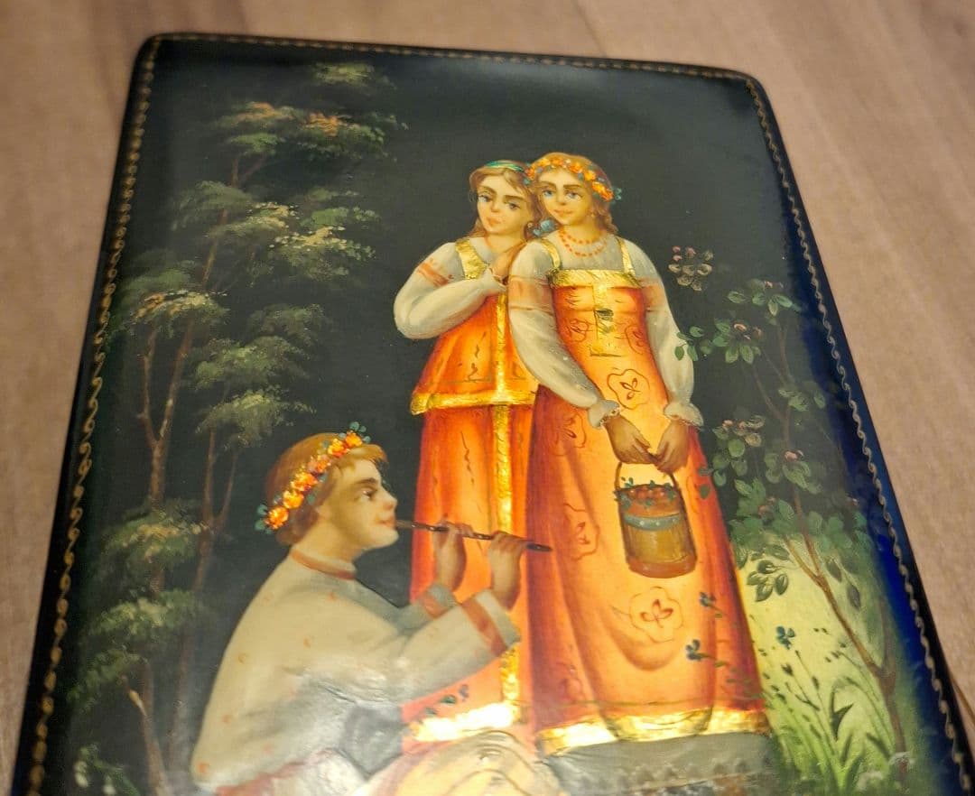 パレフ (ロシアの細密画を施した小箱)　大