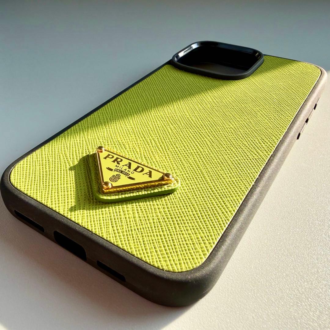 新品 未使用 プラダ PRADA iPhoneケース 16 ProMax ロゴ