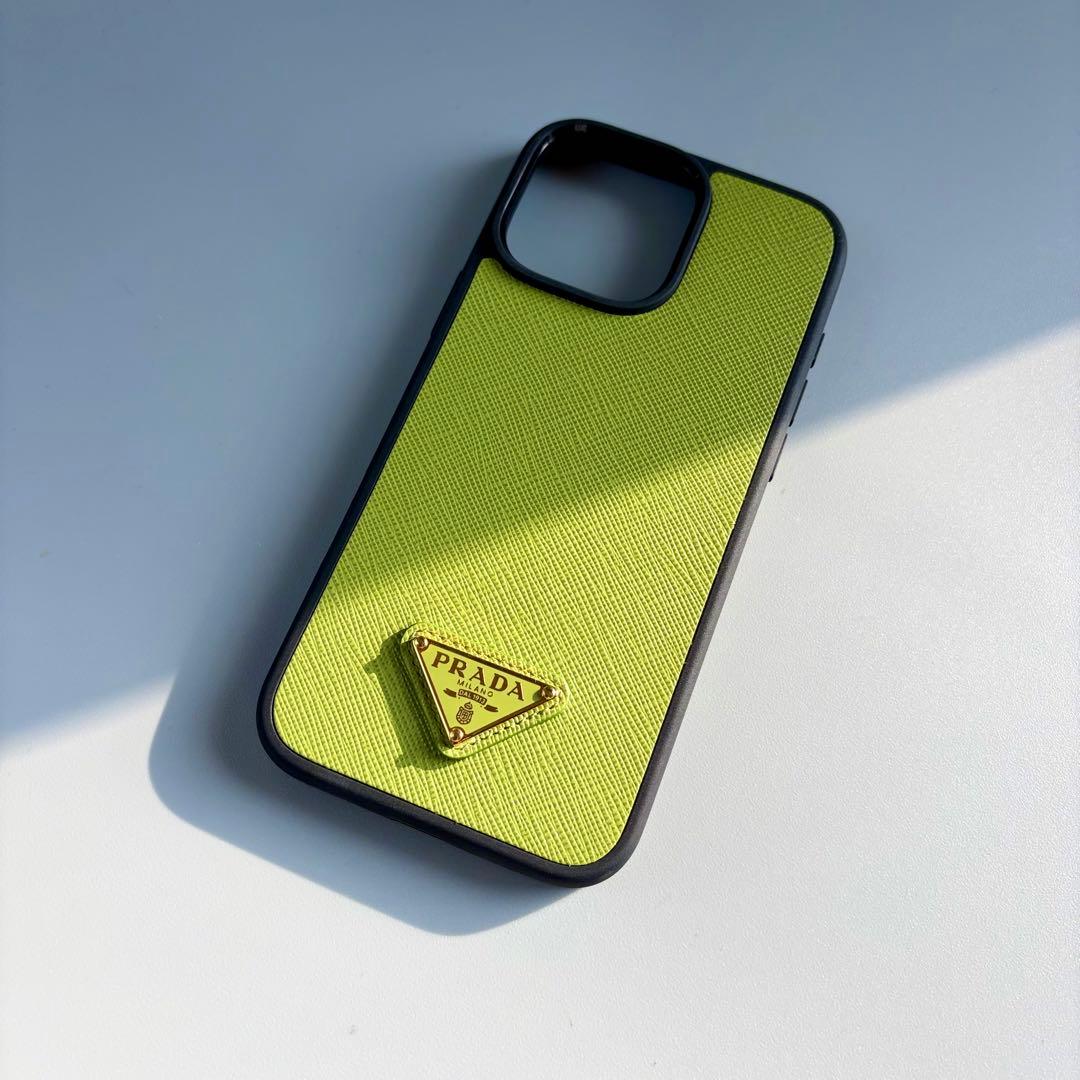 新品 未使用 プラダ PRADA iPhoneケース 16 ProMax ロゴ
