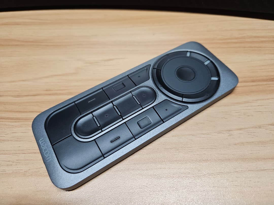 Wacom Cintiq 27QHD Touch ＋専用スタンドセット