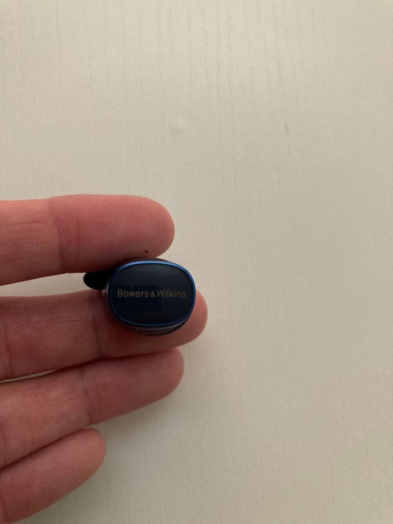 Bowers & Wilkins PI8 ワイヤレスイヤホン ネイビー
