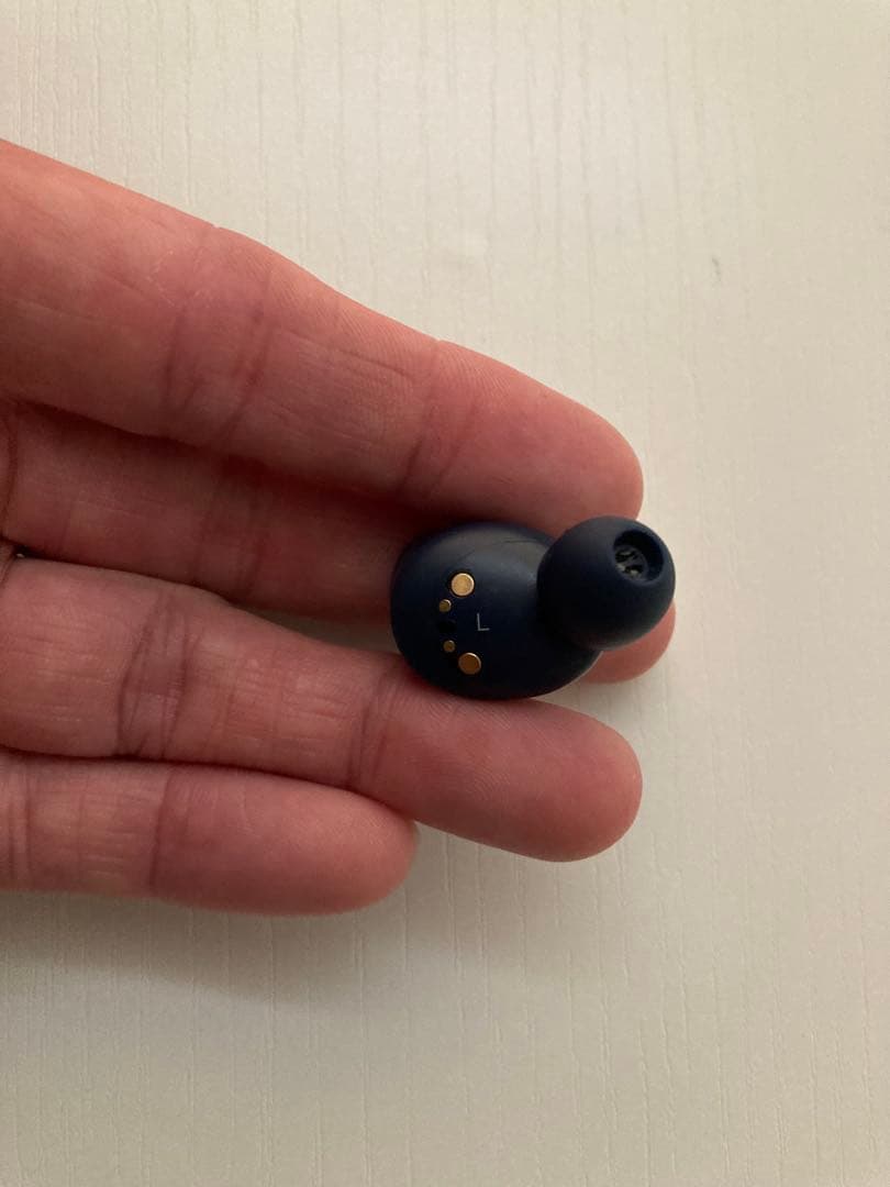 Bowers & Wilkins PI8 ワイヤレスイヤホン ネイビー