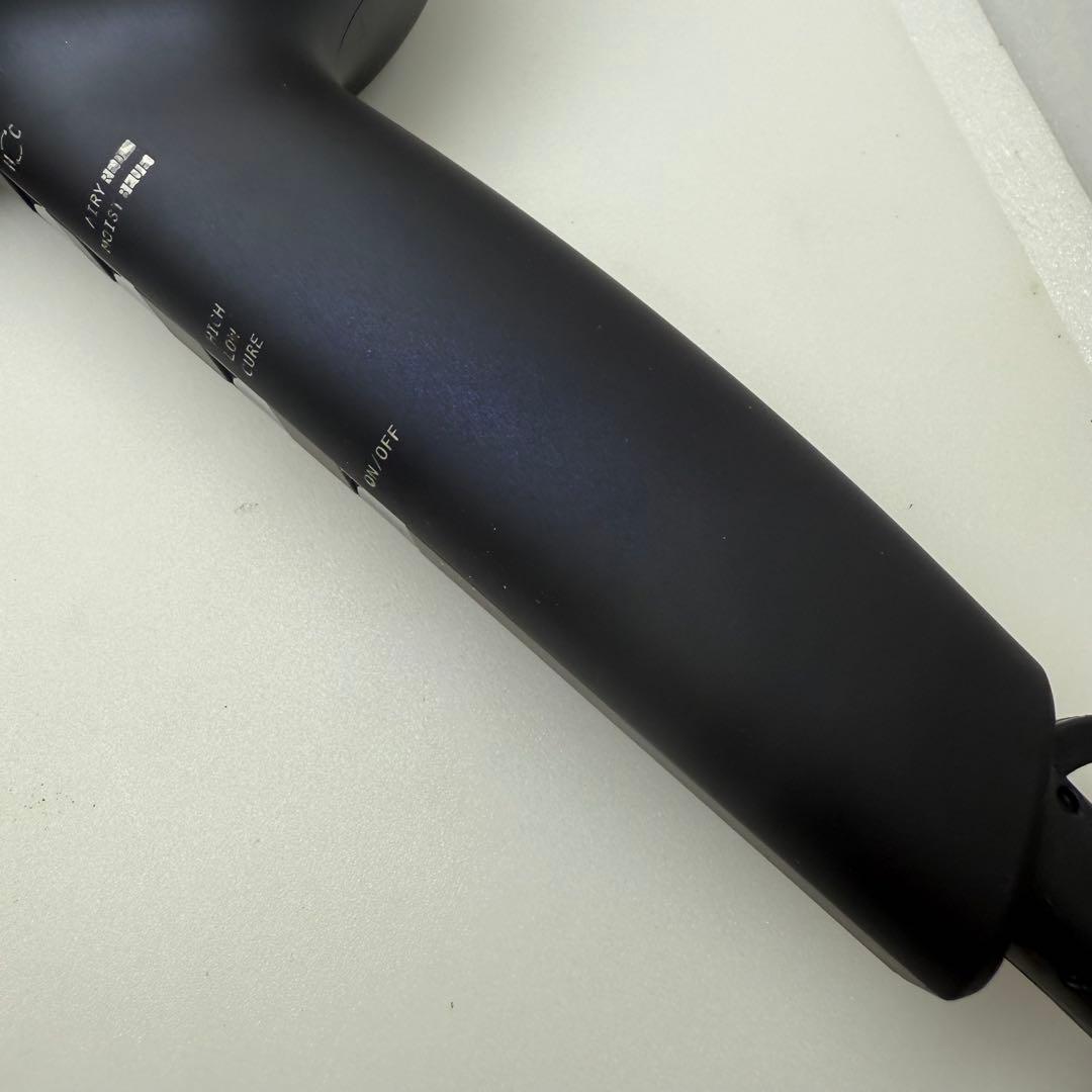 ホリスティックキュアーズ　ドライヤー　CCIDG04B ホリド32