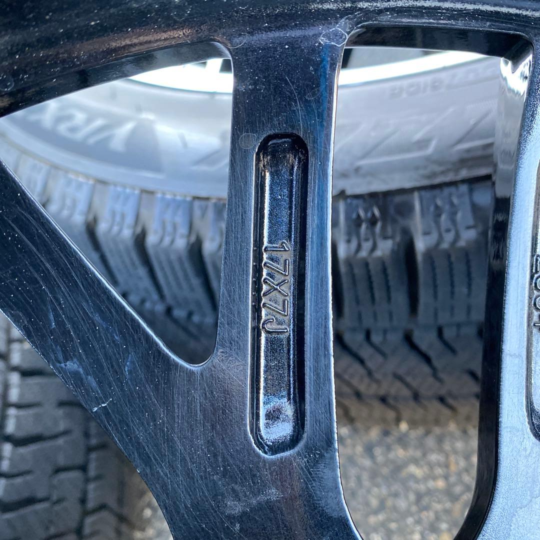 中古バリ溝‼️ブリヂストンスタッドレスセット215/50R17 プリウスα等