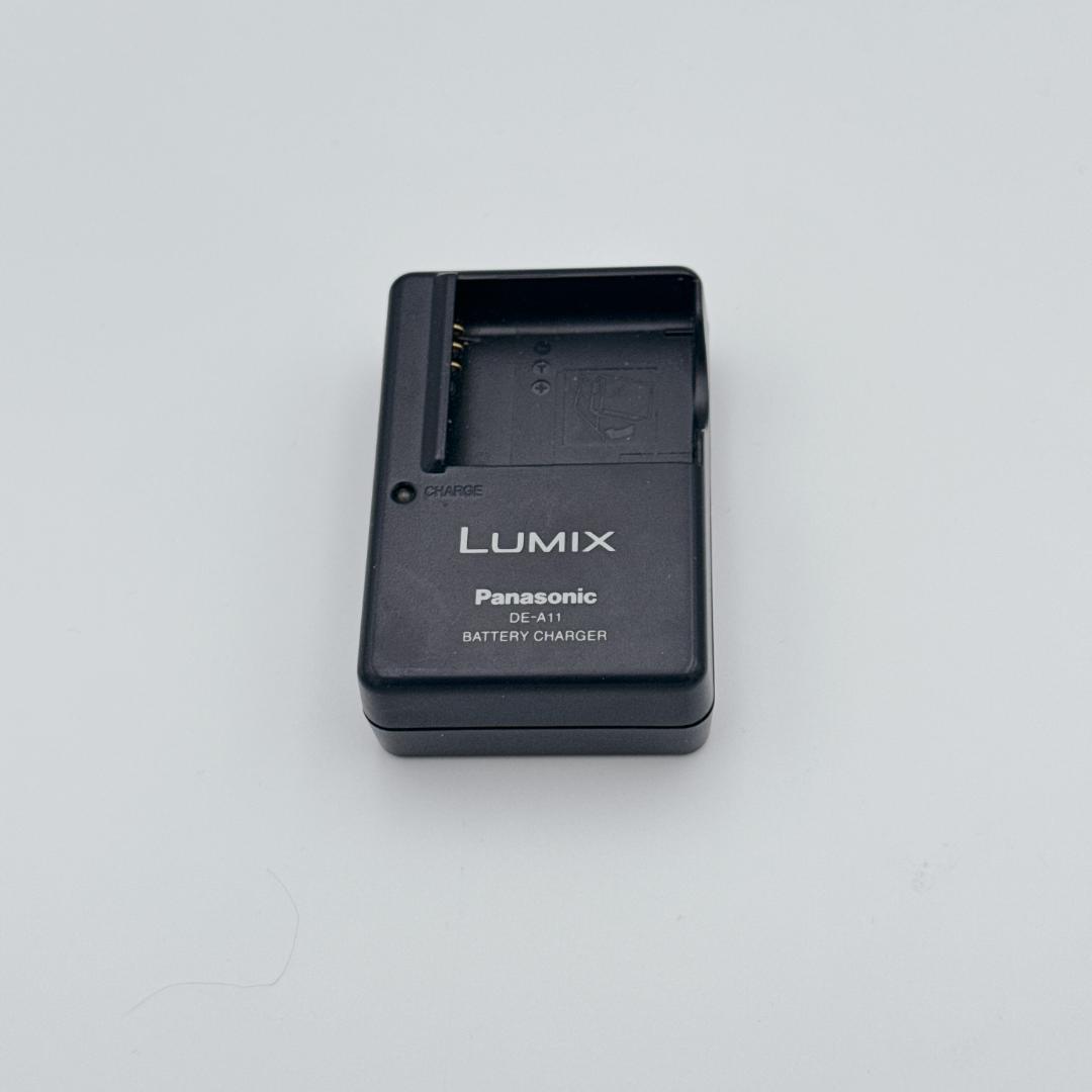 【美品】Panasonic LUMIX DMC-FX9 コンパクトデジタルカメラ