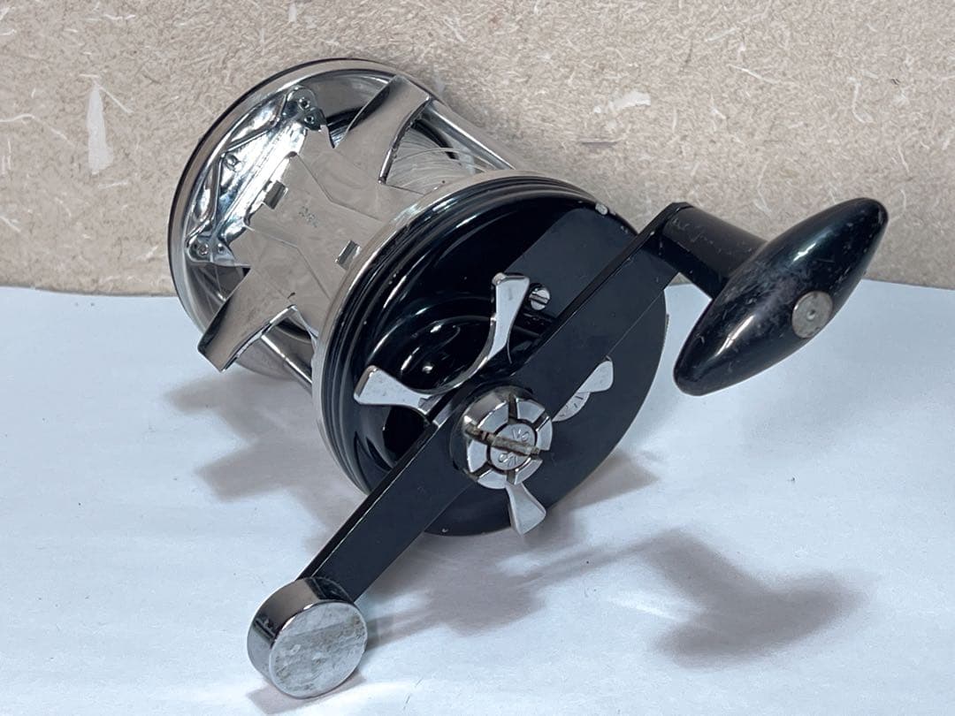 ABU アンバサダー 10000 C 自動 2 速釣りリール