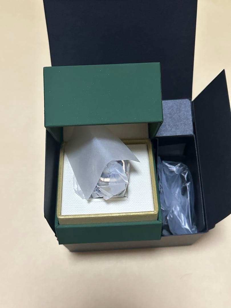 CASIO リングウォッチ ゴールド CRW-001G-9JR