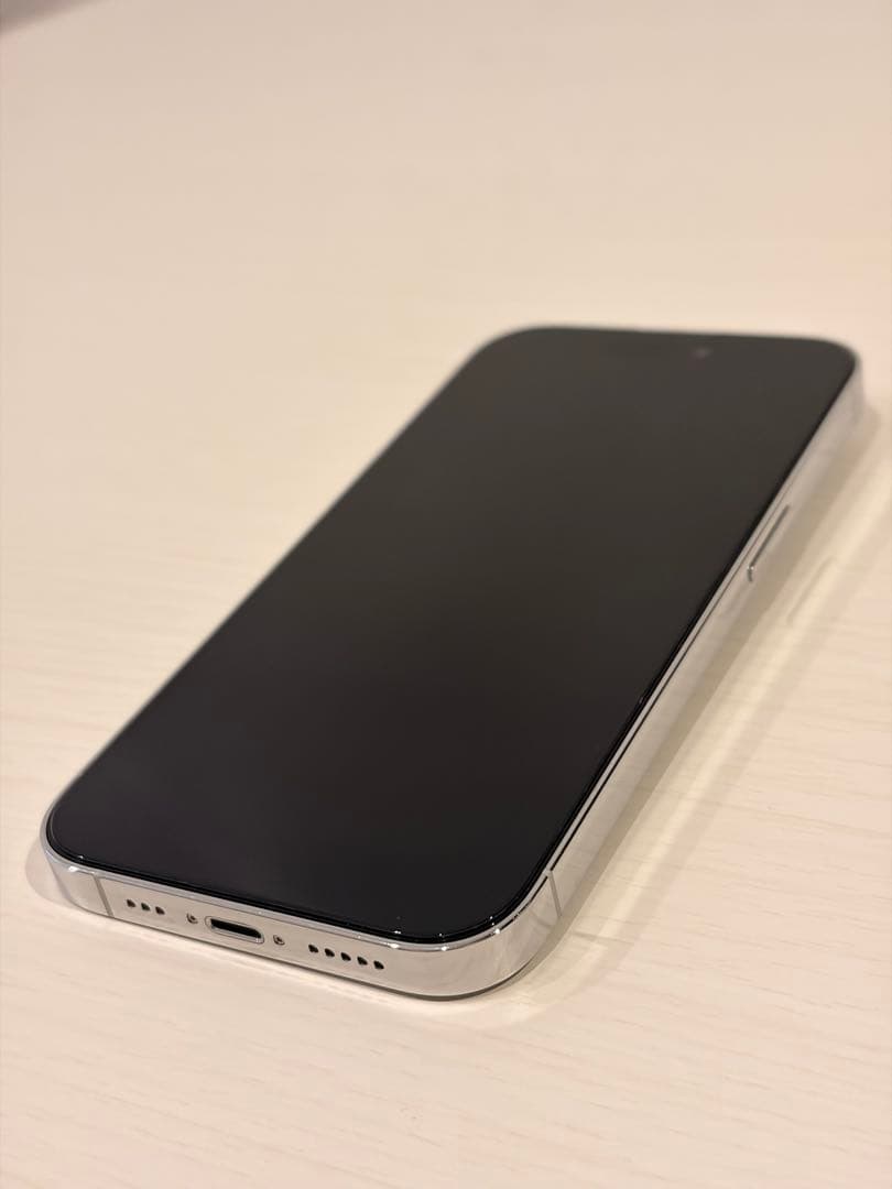 iPhone14 Pro 256GB 背面割れ