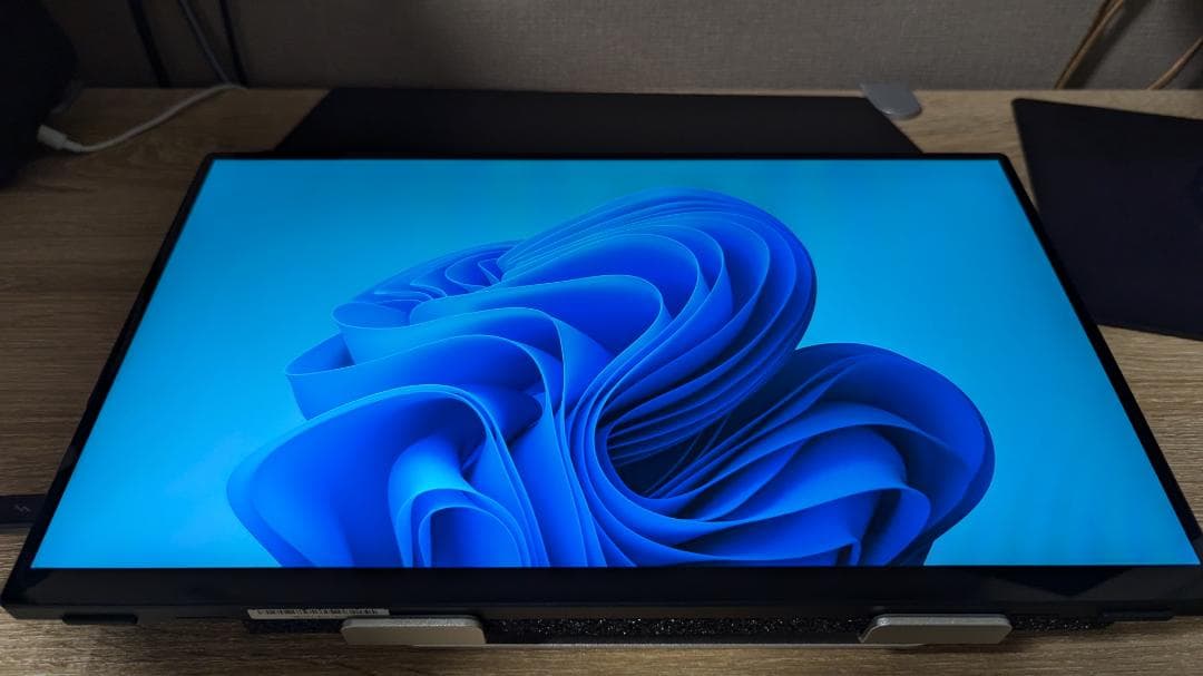 ユニーク 4Kモバイルモニター タッチパネルディスプレイ 15.6インチ