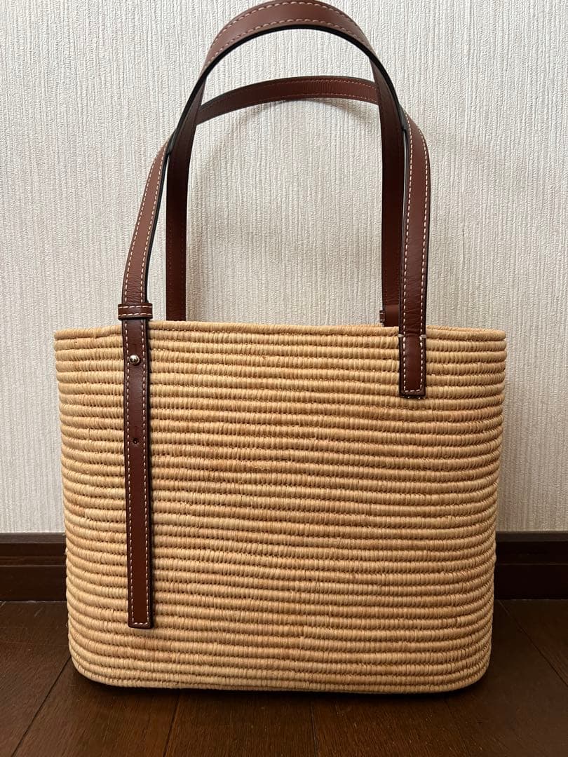 美品　LOEWE かごバック　スクエア