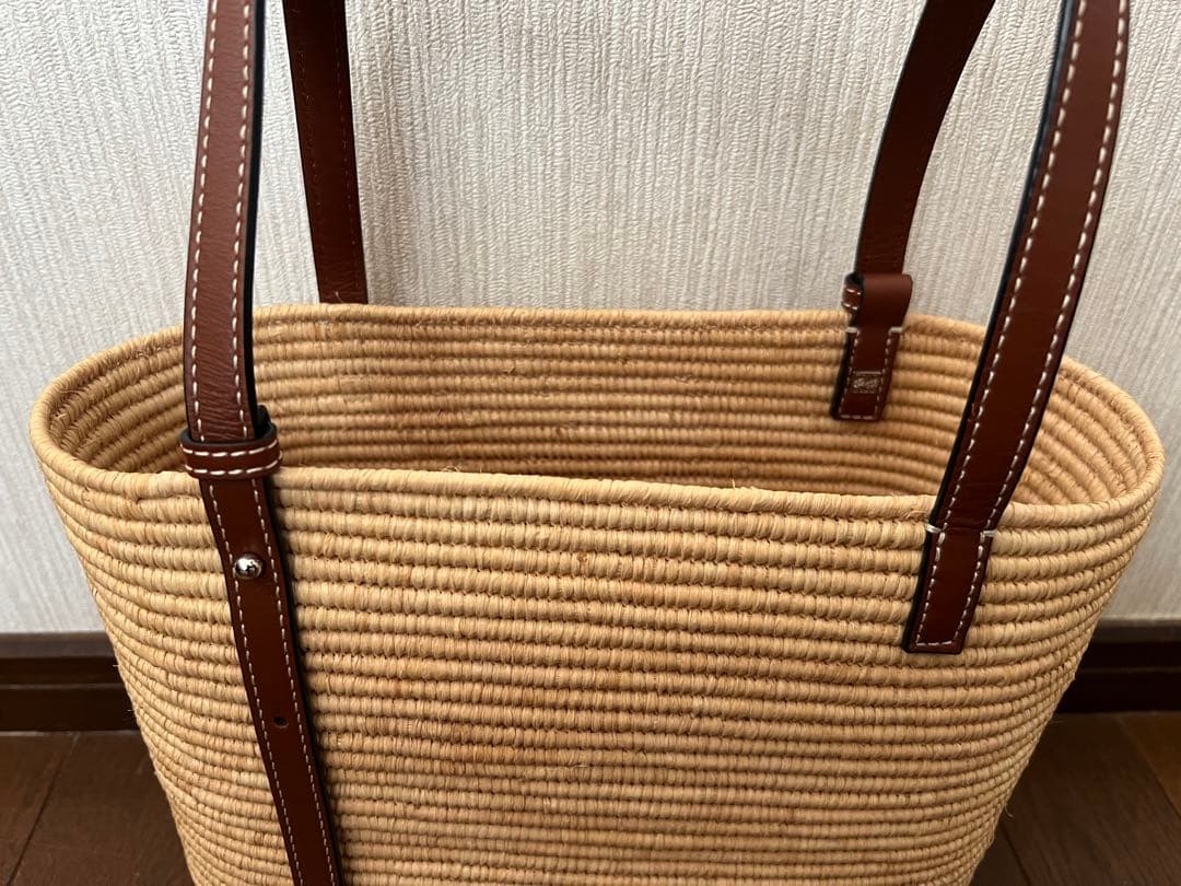 美品　LOEWE かごバック　スクエア