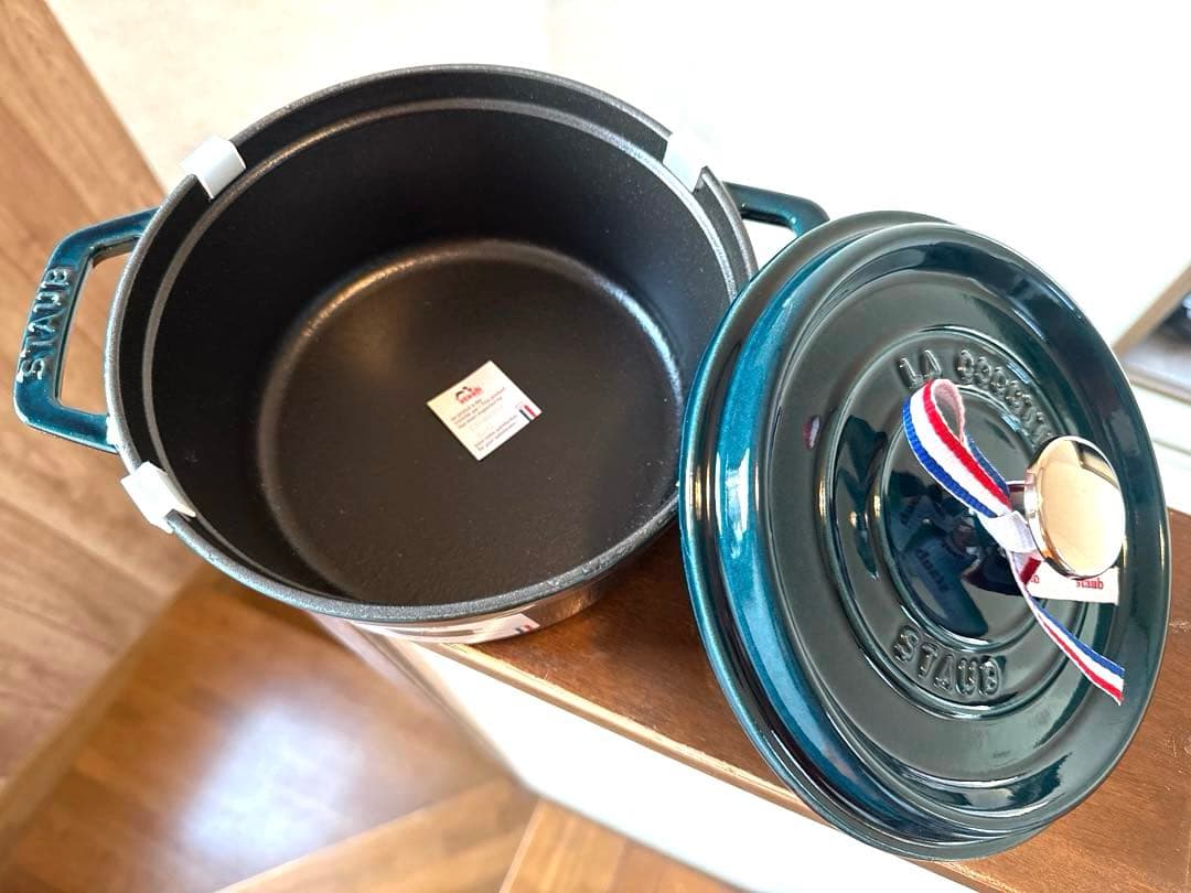 ストウブＳＴＡＵＢ限定色ラメールココットラウンド正規１８ｃｍ新品未使用生涯保証付