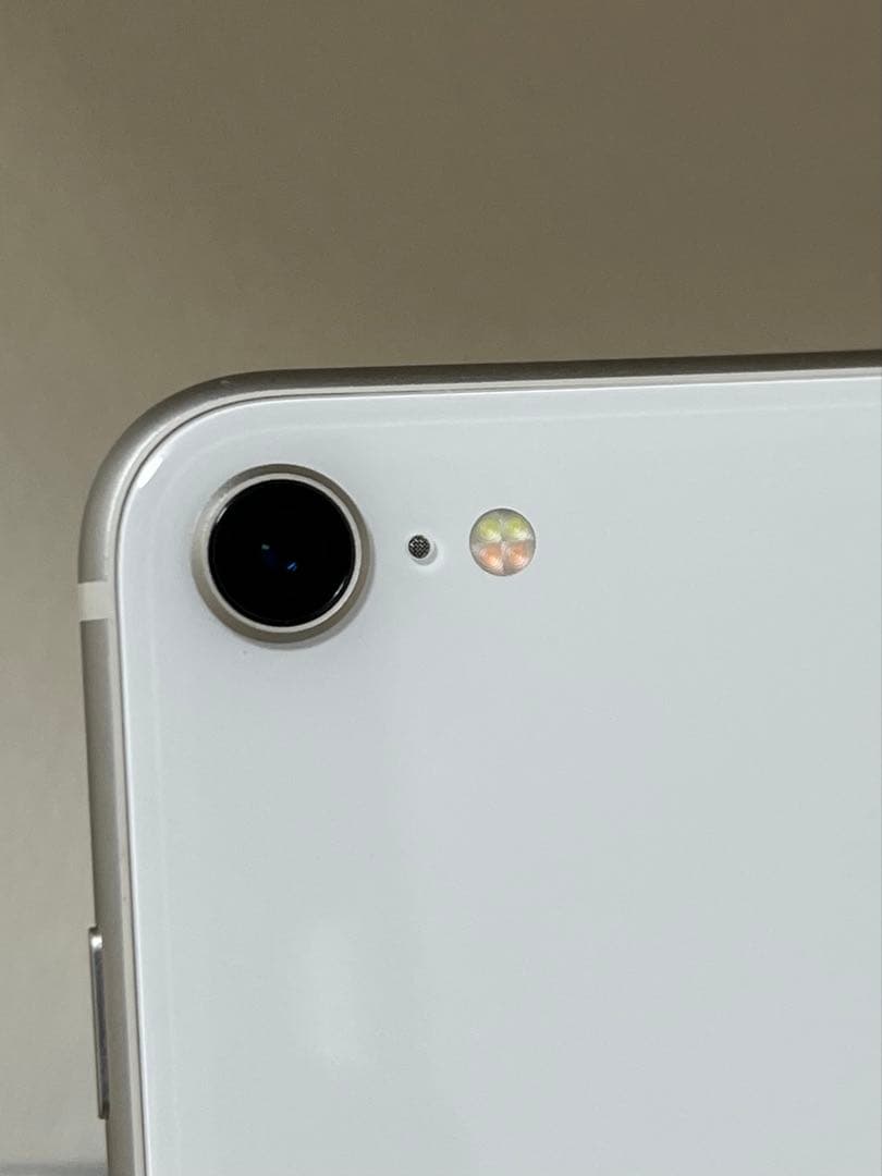 Apple iPhone SE (第3世代) ホワイト 64GB SIMフリー