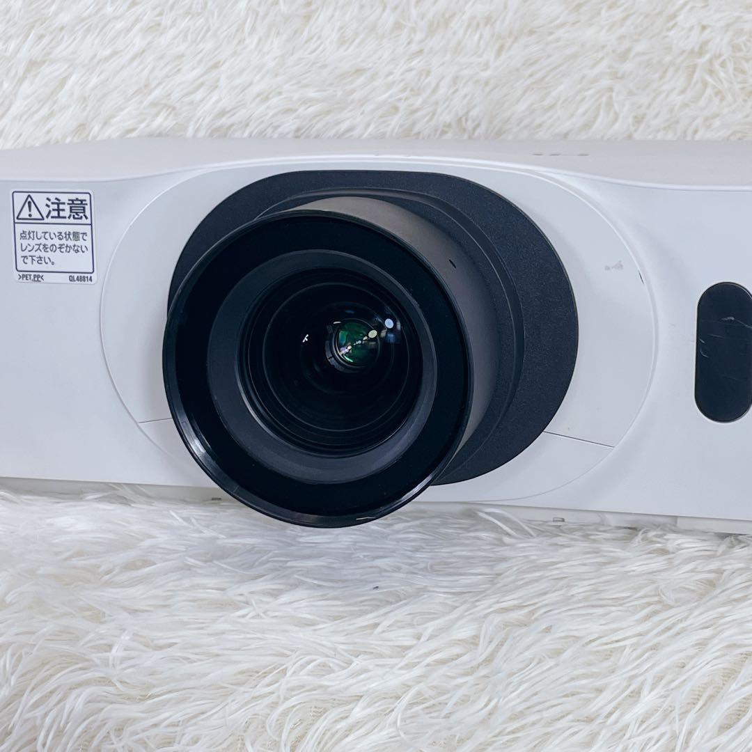 HITACHI CP-X8150 プロジェクター
