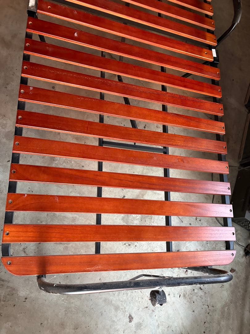 木製折りたたみベッド