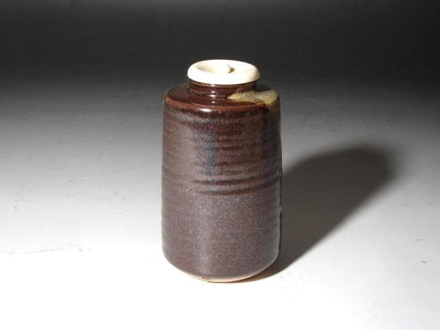 ★　膳所焼　肩衝茶入　牙蓋　表千家　十三代　即中斎の花押がございます★x626