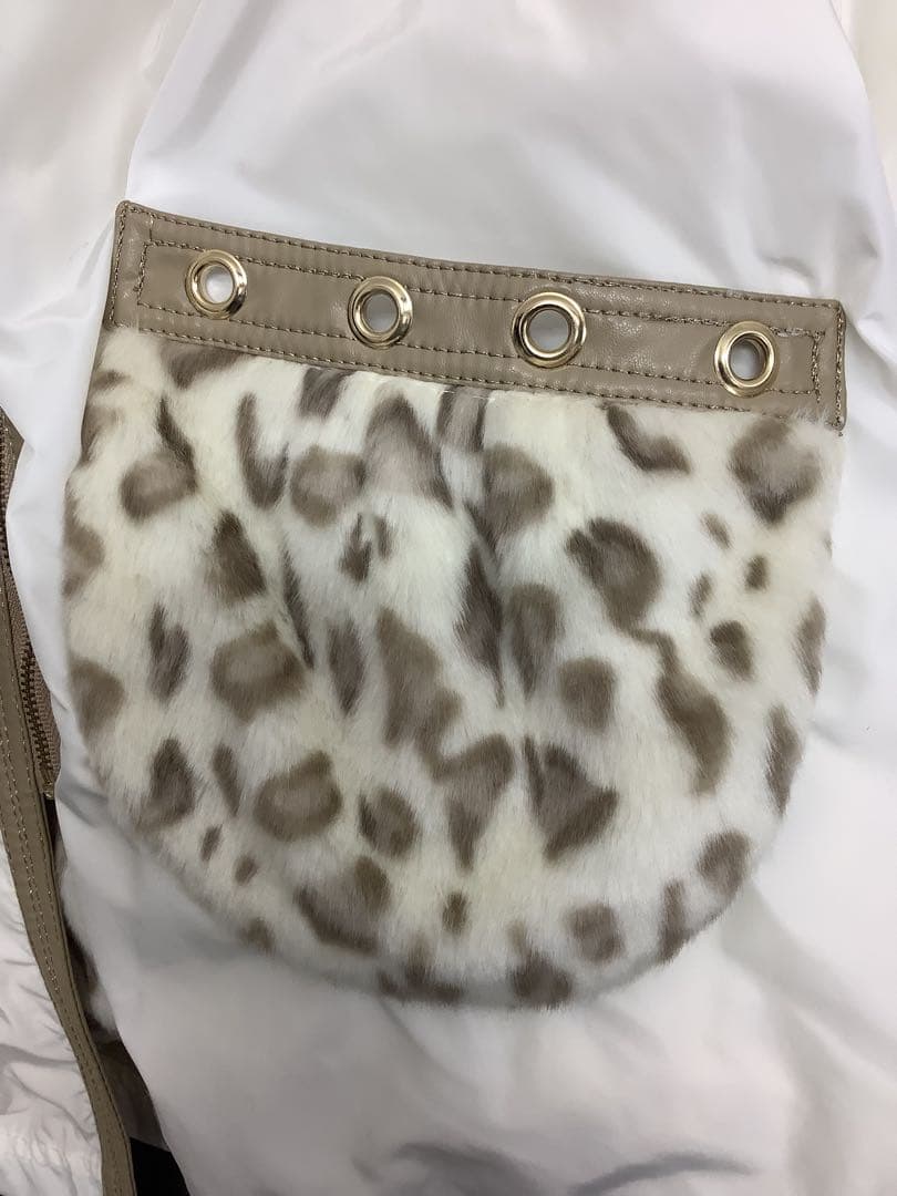 新品タグ付　伊太利屋 8.8万　イタリヤ コート ジャケット　M ホワイト