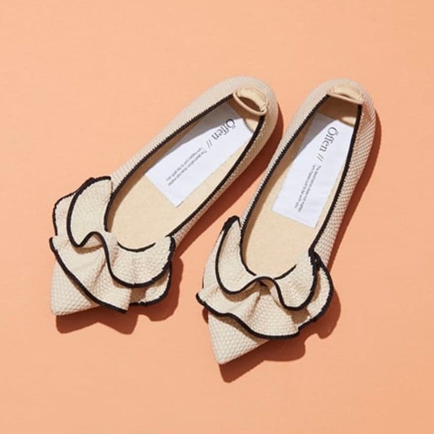 新品✨Offen フリルパンプス　ベージュ　黒　41 フラットシューズ　25