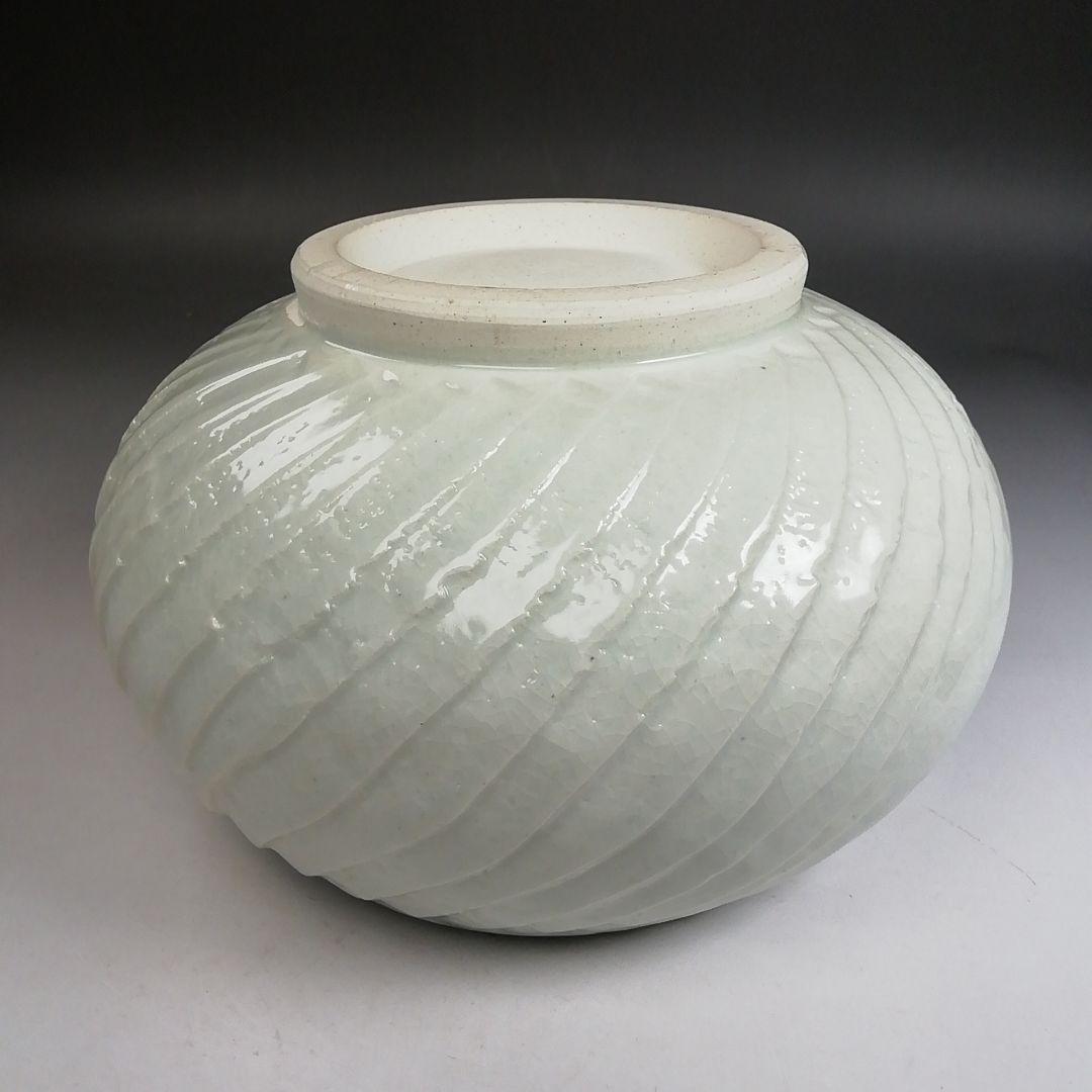 Ｗ２３５　水指　『白磁シノギ　水指』『森岡嘉祥 造』　共箱　茶道具