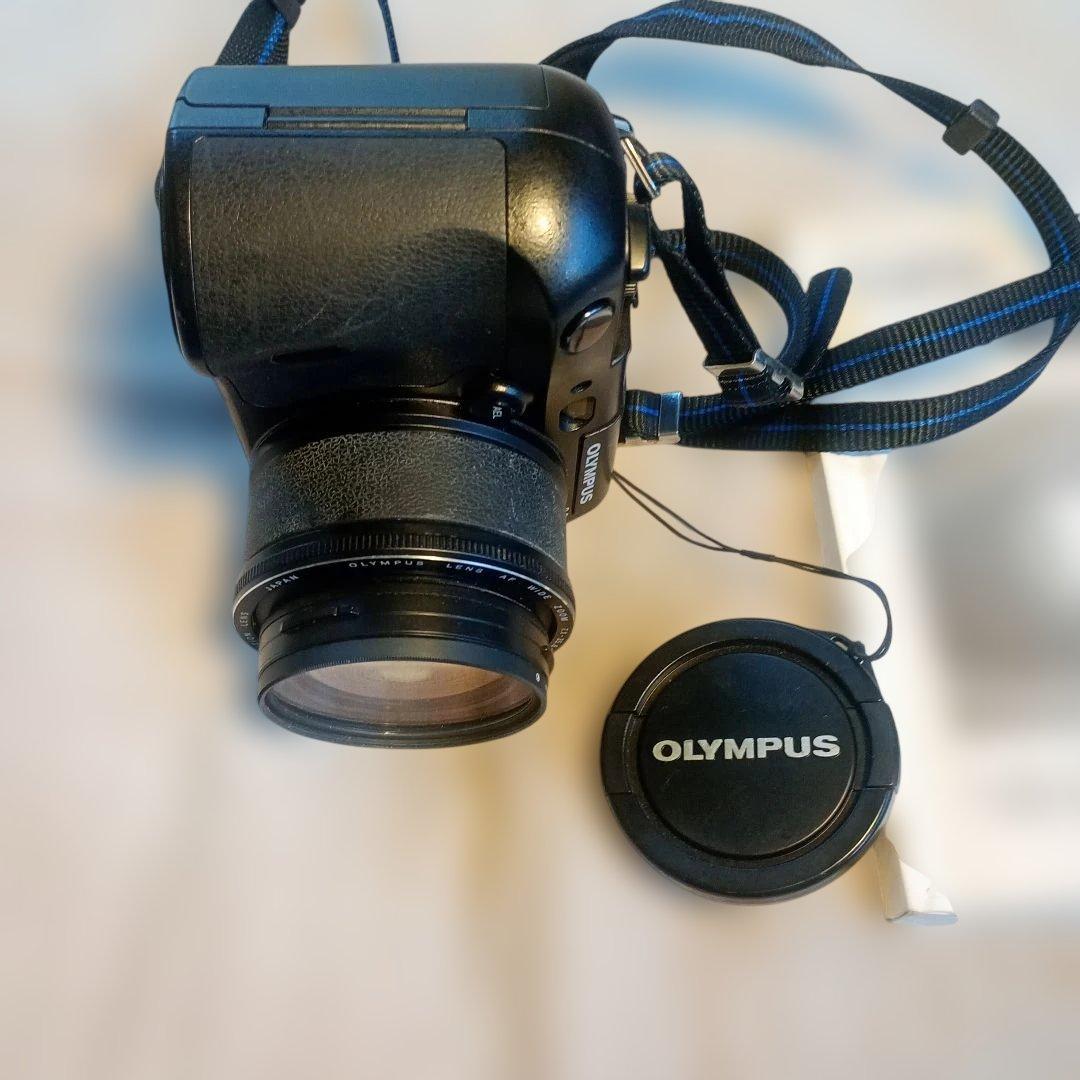 OLYMPUS C-8080 Wide Zoom デジタルカメラ