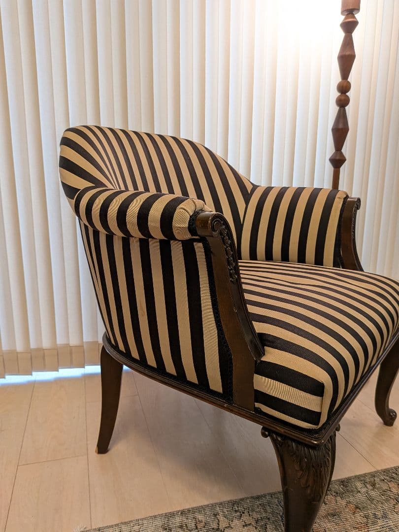 アンティーク　アームチェア　一人掛けソファ　ビンテージ