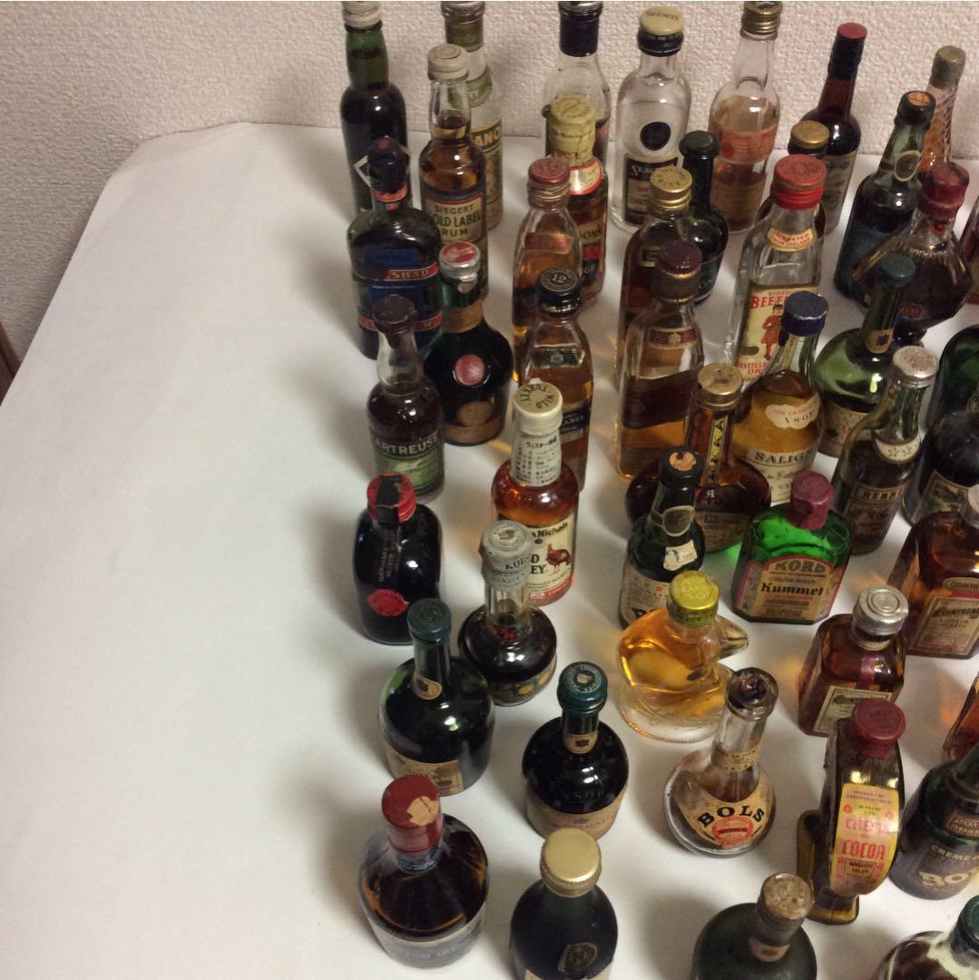 チョー❗️レアな‼️ミニチュア洋酒59本‼️