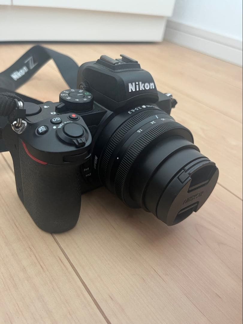 Nikon Z 50 ダブルズームキットメモリーカード付き