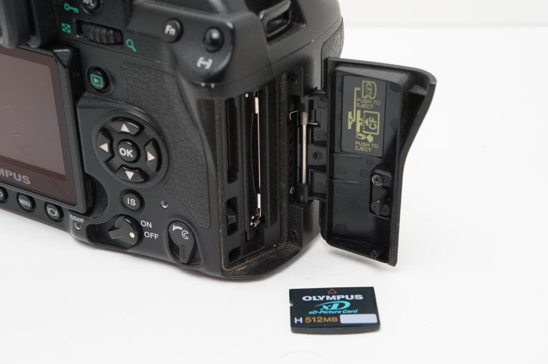 ＜動作＞Olympus E-3 ボディ レンズ　XDカード