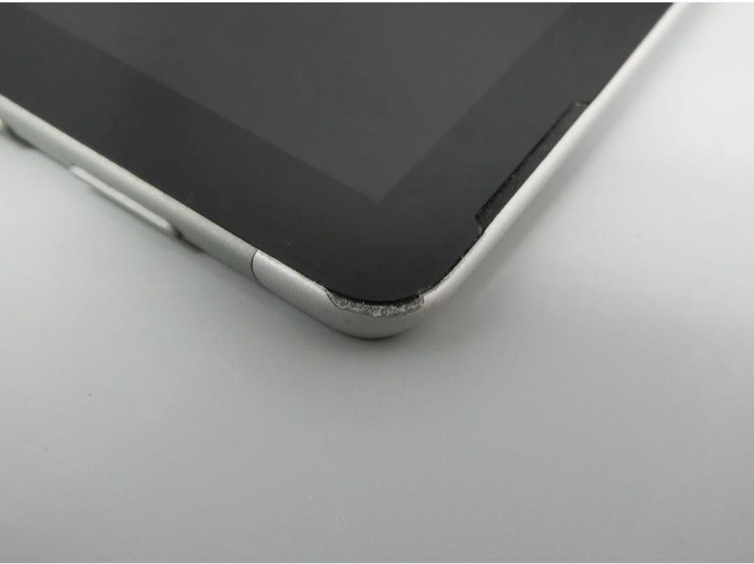 Surface GO2 キーボード付き（2in1 タブレットPC）