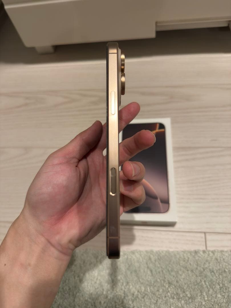 [新品同様]iPhone 16 Pro Max 512GB