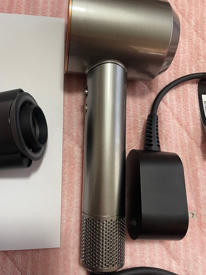 Dyson ヘアドライヤー シルバー