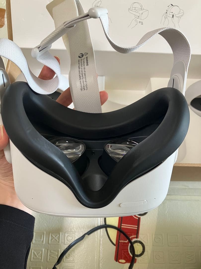  Quest 2 VRヘッドセット　※ケーブル欠品