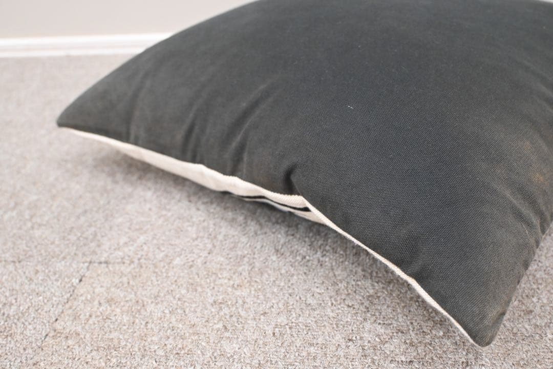 THE CONRAN SHOP 取扱 ジョアン・ミロ クッション