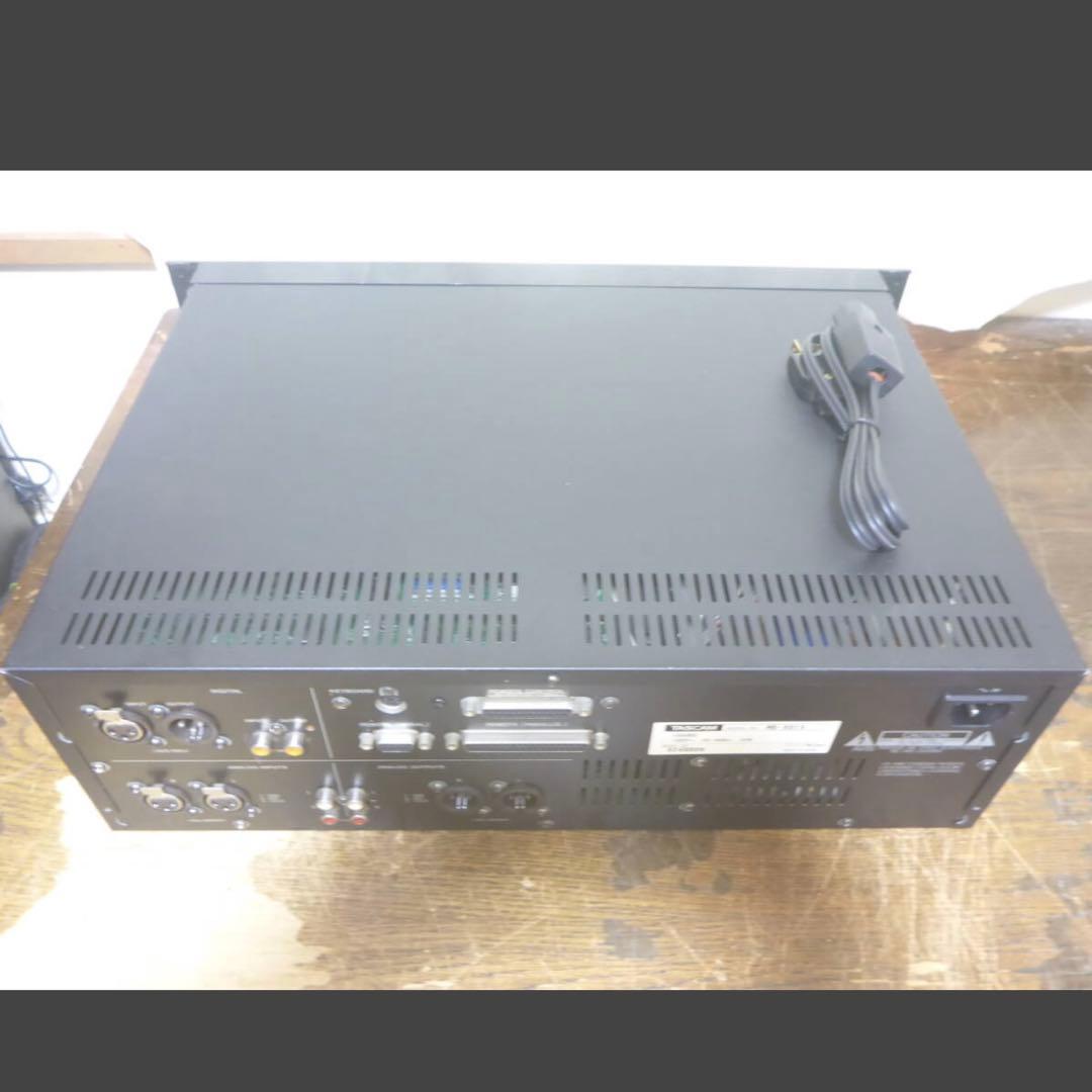 【美品】TASCAM MD-801R 業務用MDレコーダー　タスカム