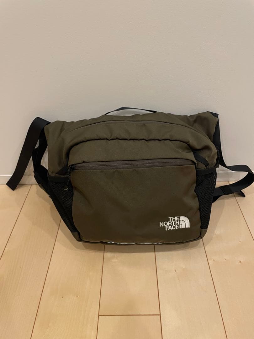 THE NORTH FACE ベビースリングバッグ ニュートープグリーン
