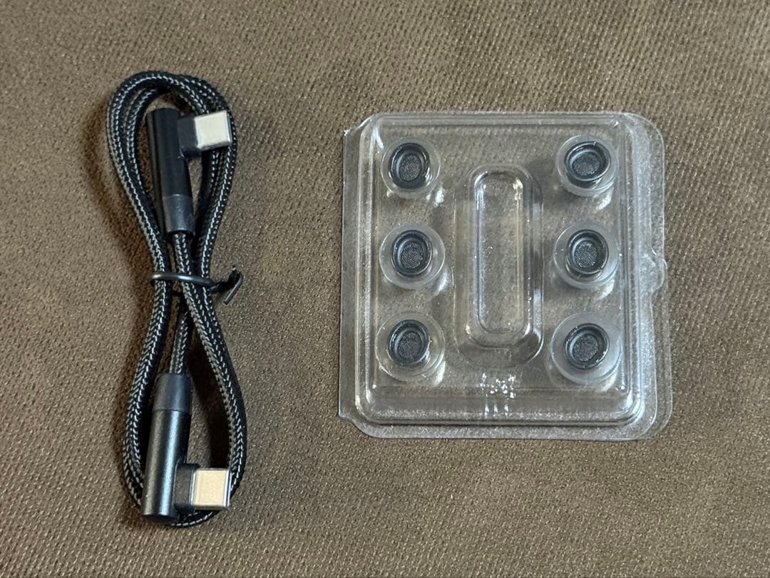 AirPods Pro （第2世代）USB-Cケース@おまけ付き