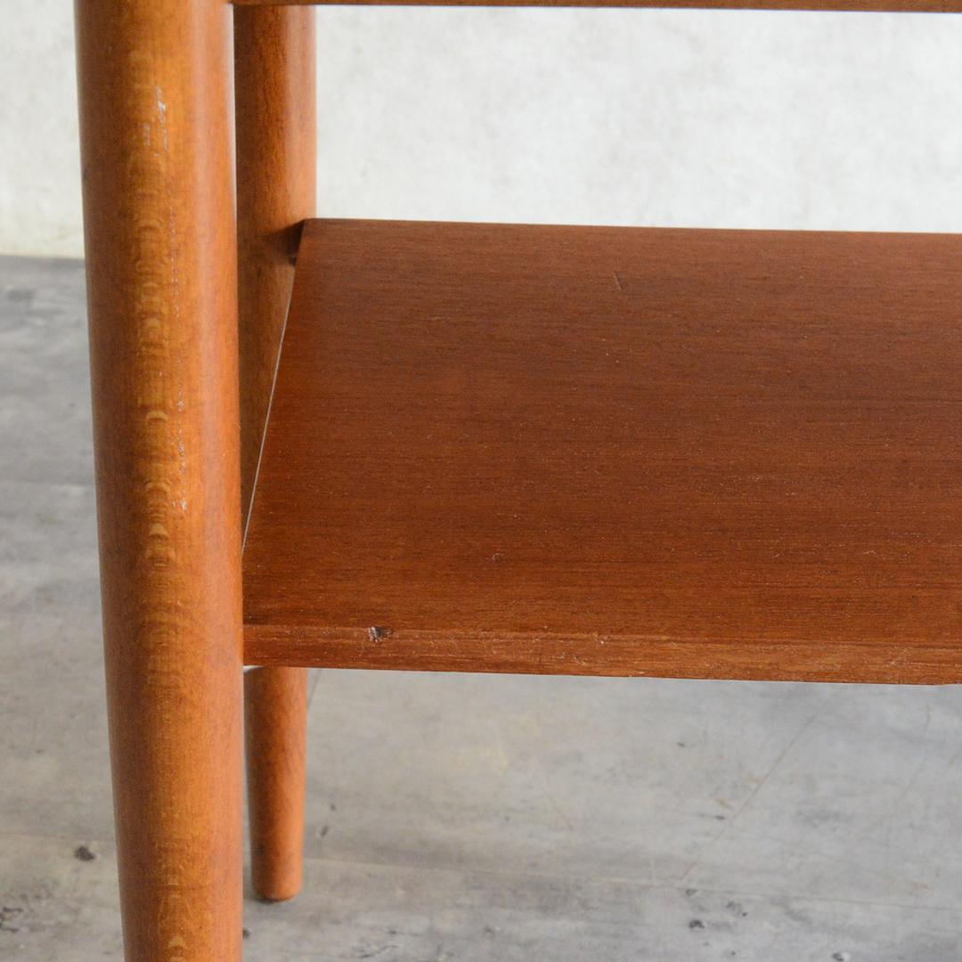 デンマーク 北欧ヴィンテージ チーク サイドテーブル 棚付き 北欧家具