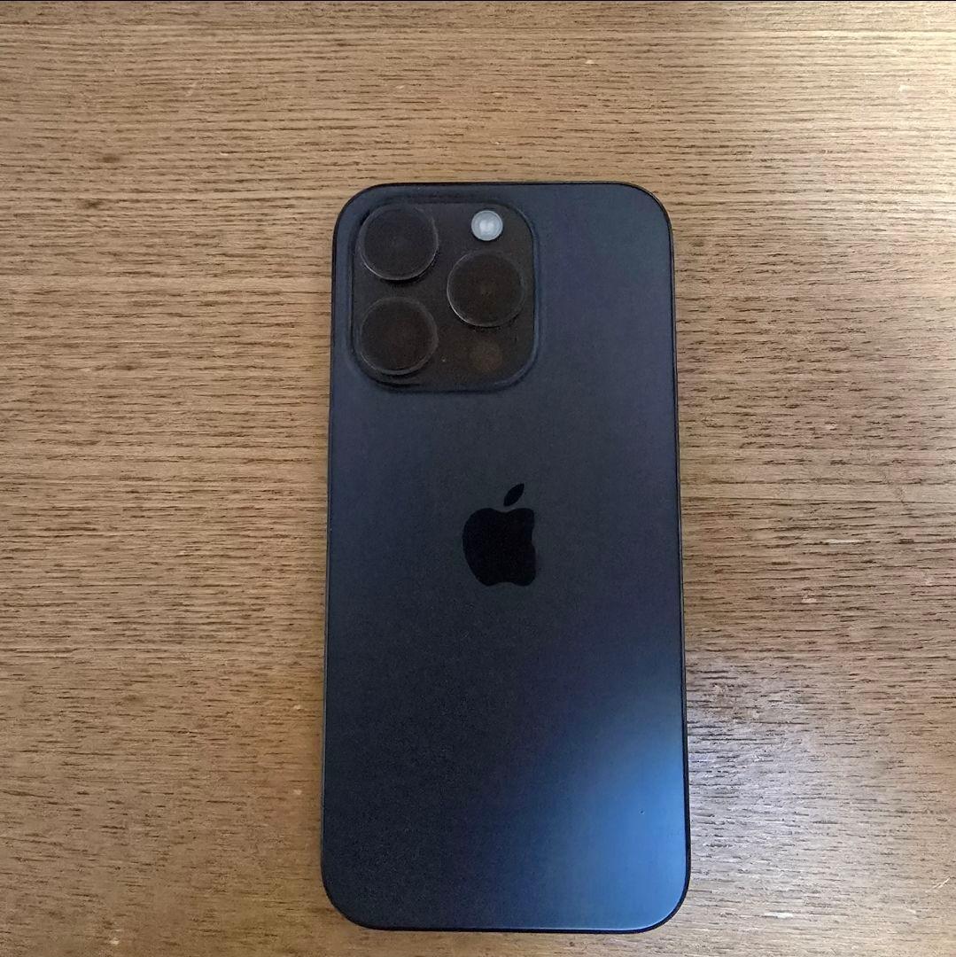 iPhone 15 Pro ブラックチタニウム 256GB 本体　ジャンク品